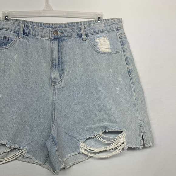 Pink Lily Distressed Jean Shorts - Picture 3 of 7
